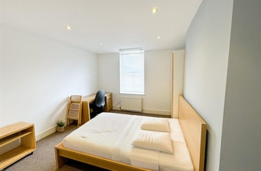 Kingsley Place, Jesmond Vale, Newcastle - Image 3